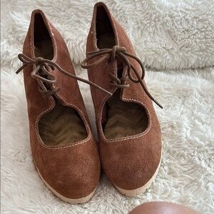 Chic Brown Suede Lace-Up Women's Wedges NWOT